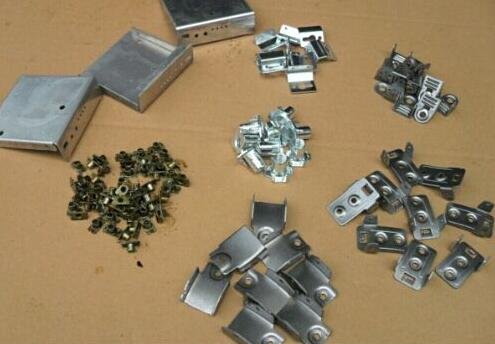 Stamping Process of Automatic Feeding High Speed Press